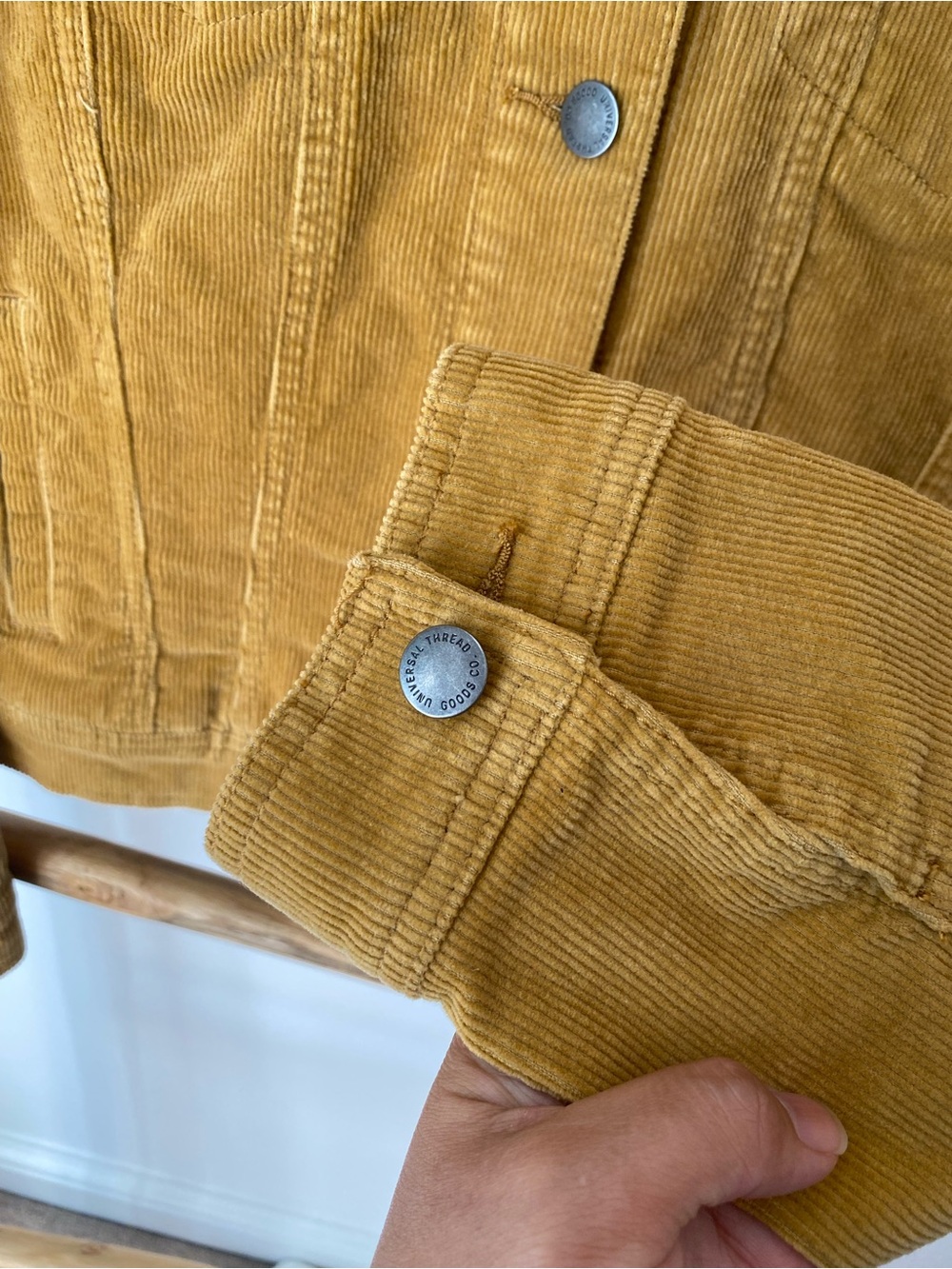 Universal Thread Mustard Yellow Corduroy Trucker Jacket Medium Fall - Picture 5 of 8